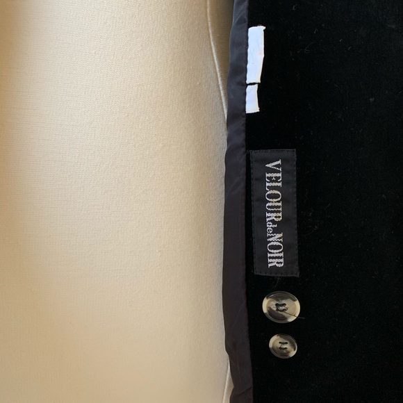 Carlisle couture designer velvet blazer! - Picture 3 of 4